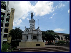 Plaza Morazan 05 - Statue of Francisco Morazán